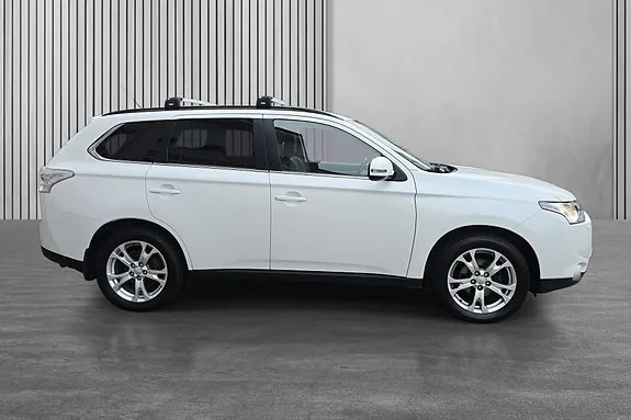 Mitsubishi Outlander 2013 photo 4