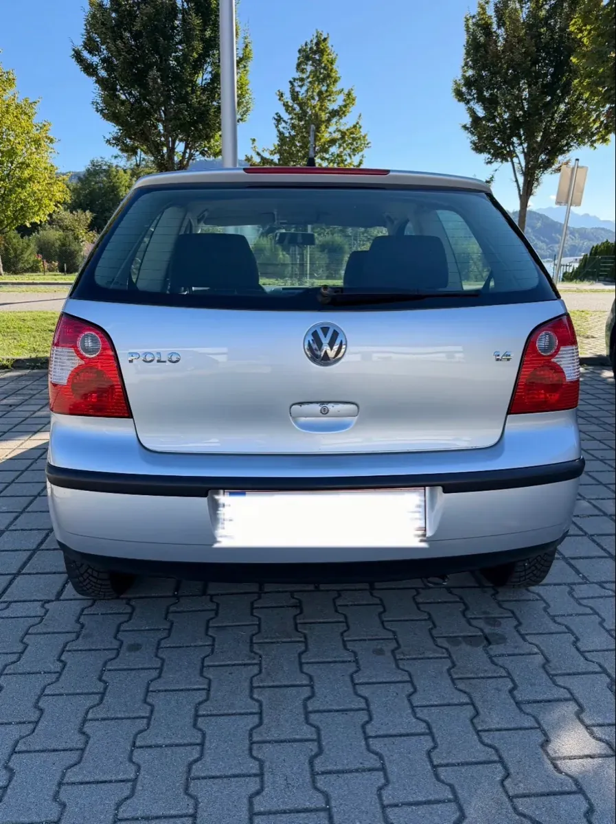 Volkswagen Polo 2003 photo 2