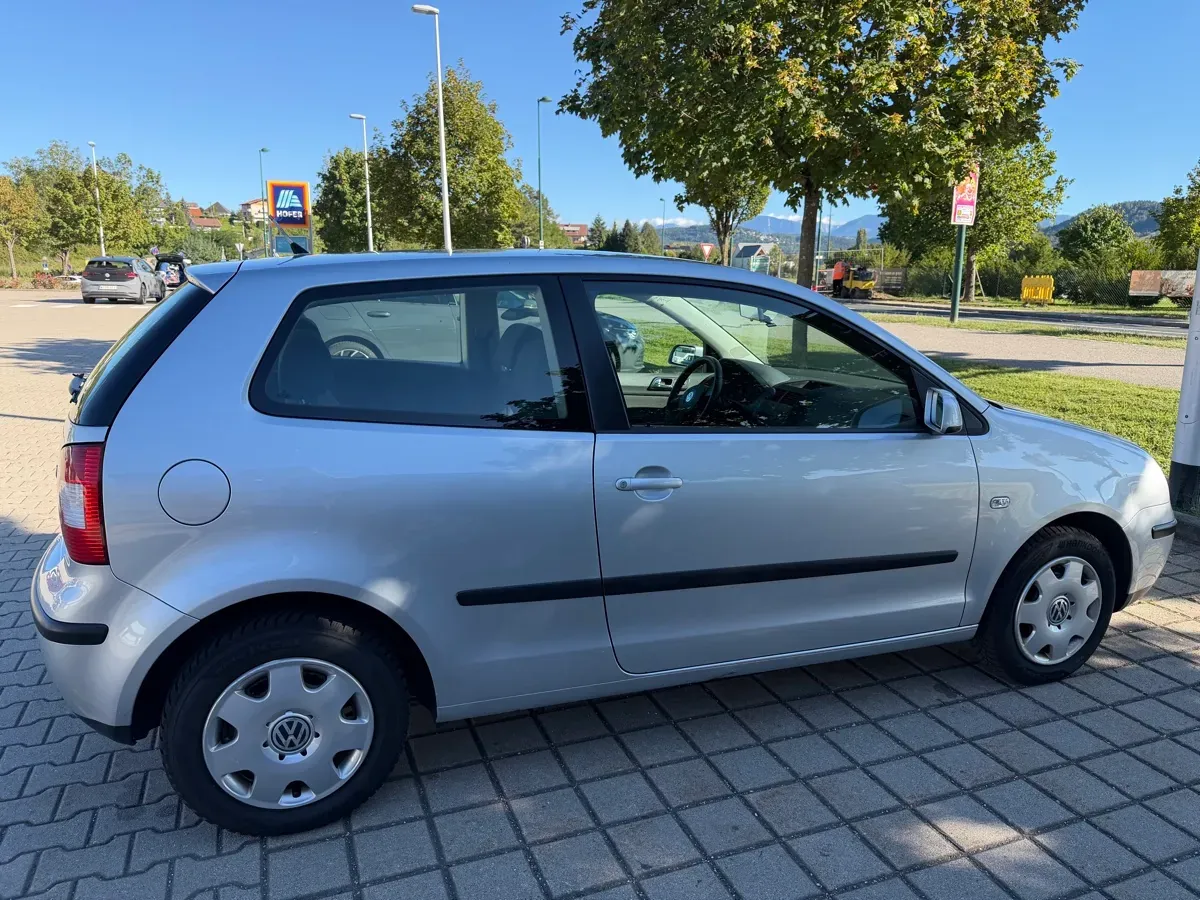 Volkswagen Polo 2003 photo 3