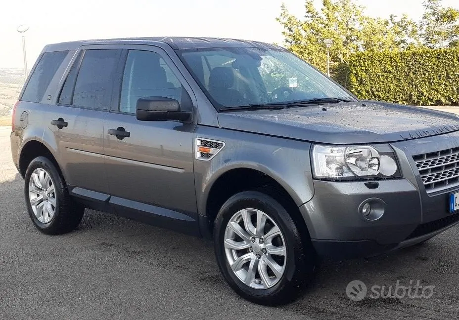 Land Rover Freelander 2