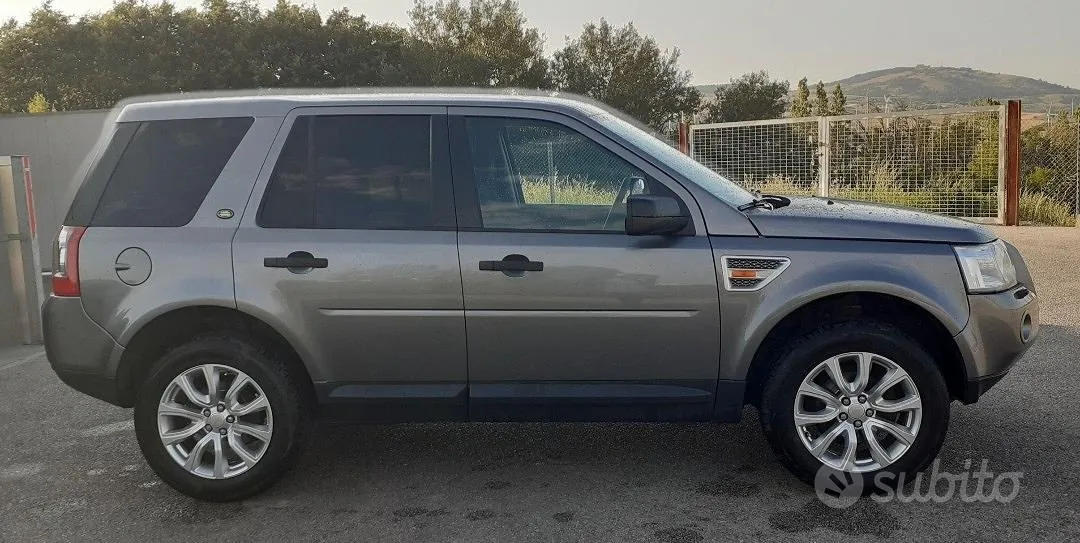 Land Rover Freelander 2 2008 photo 3