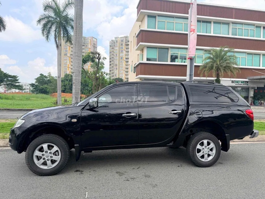Mitsubishi Triton