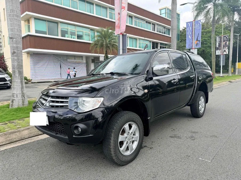 Mitsubishi Triton 2014 photo 2