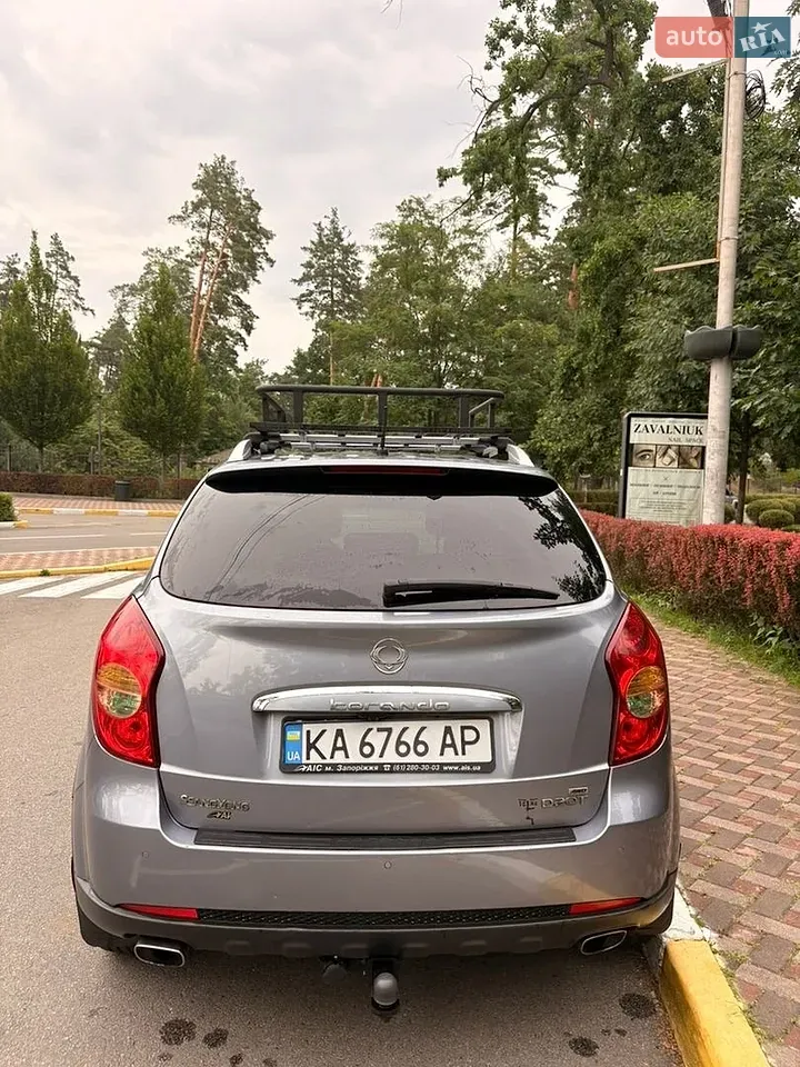 KG Mobility Korando 2012 photo 5