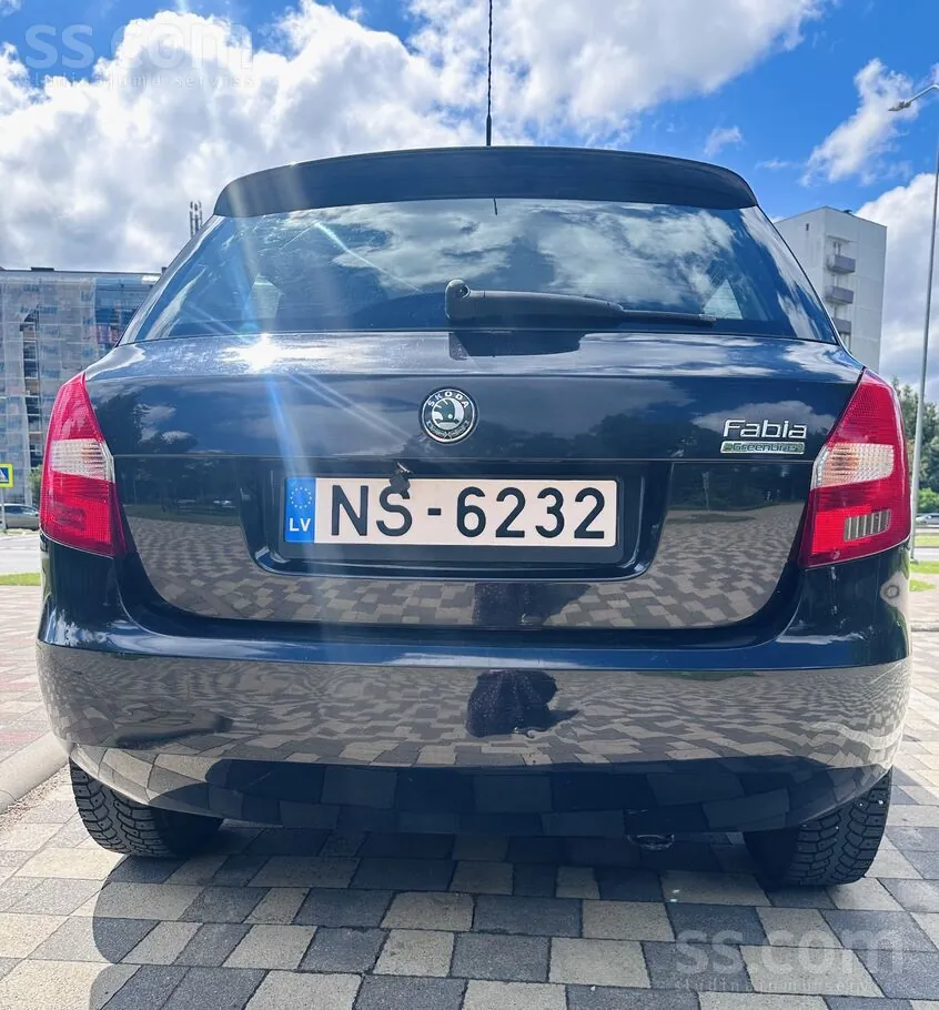 Skoda Fabia 2009 photo 5