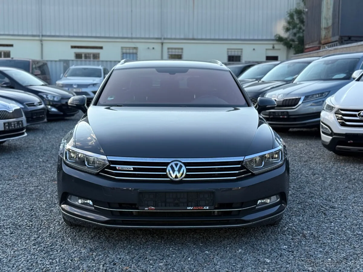 Volkswagen Passat 2018 photo 2