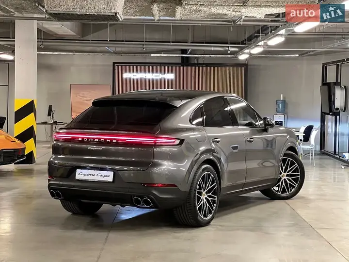 Porsche Cayenne Coupe 2024 photo 3