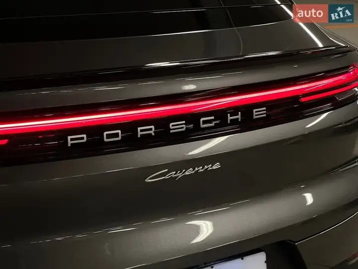 Porsche Cayenne Coupe 2024 photo 5