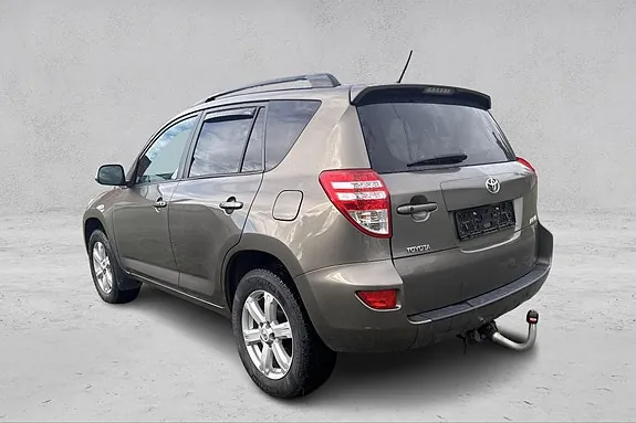 Toyota Rav4 2010 photo 3