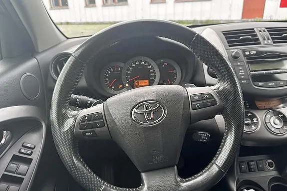 Toyota Rav4 2010 photo 5