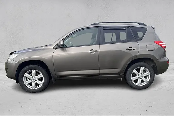 Toyota Rav4 2010 photo 2