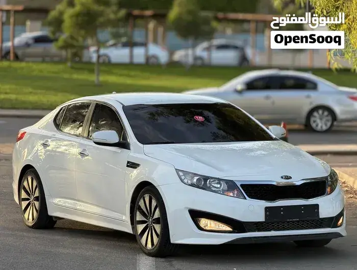 Kia K5 2013 photo 2