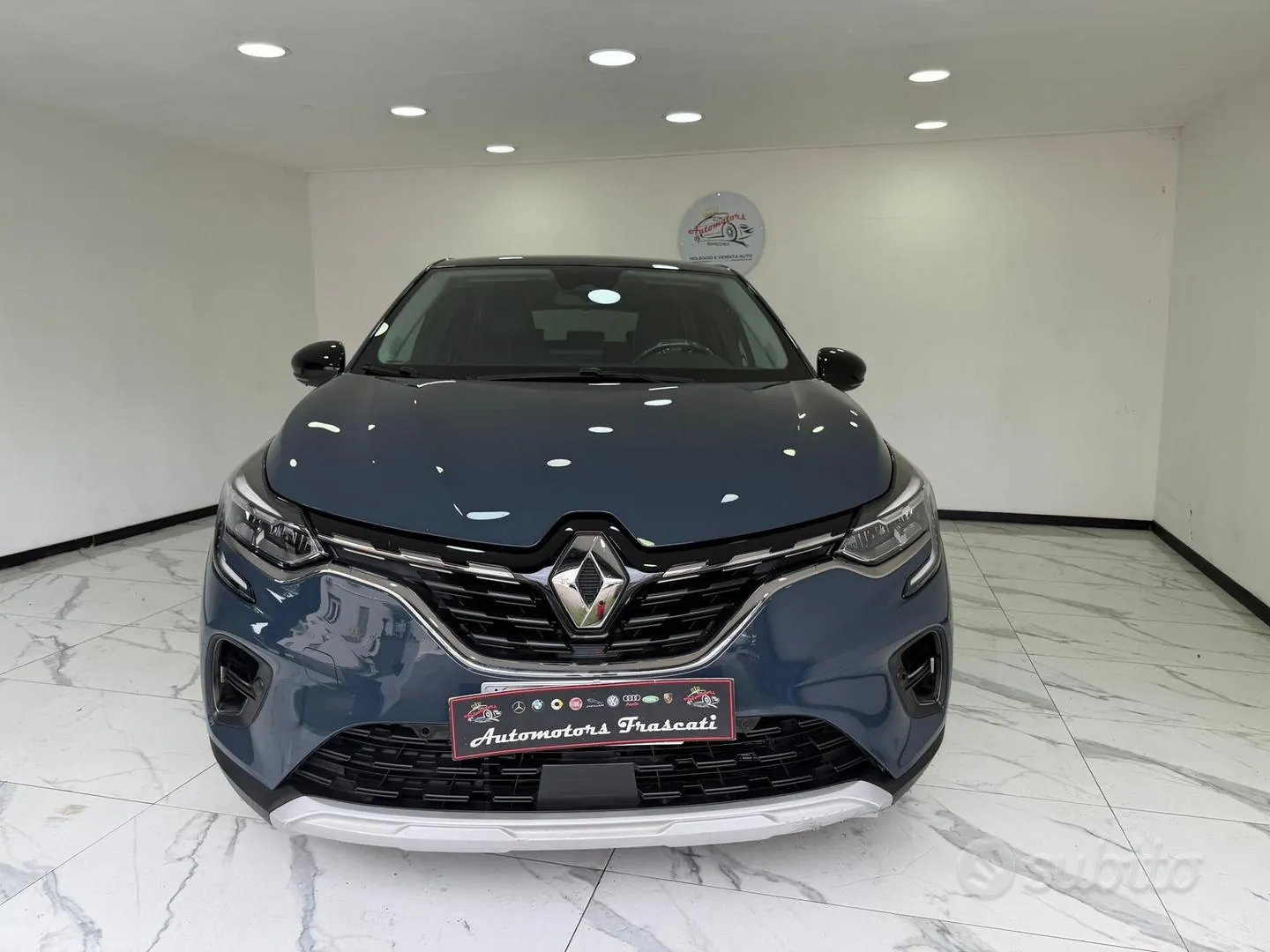Renault Captur 2023 photo 2