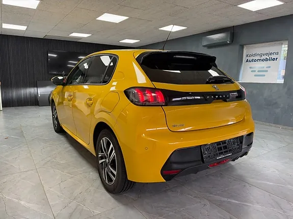 Peugeot 208 2020 photo 3