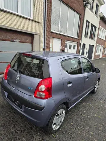 Nissan Pixo