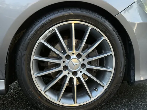 Mercedes-Benz A180 2013 photo 2