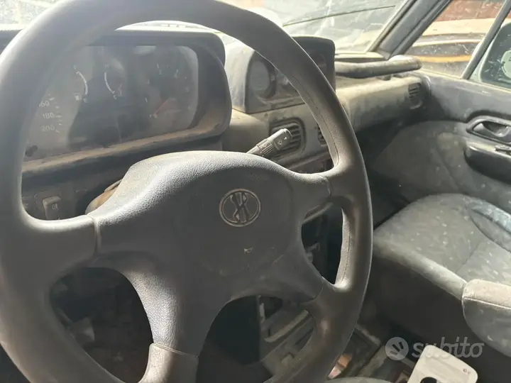Hyundai Galloper 1999 photo 3