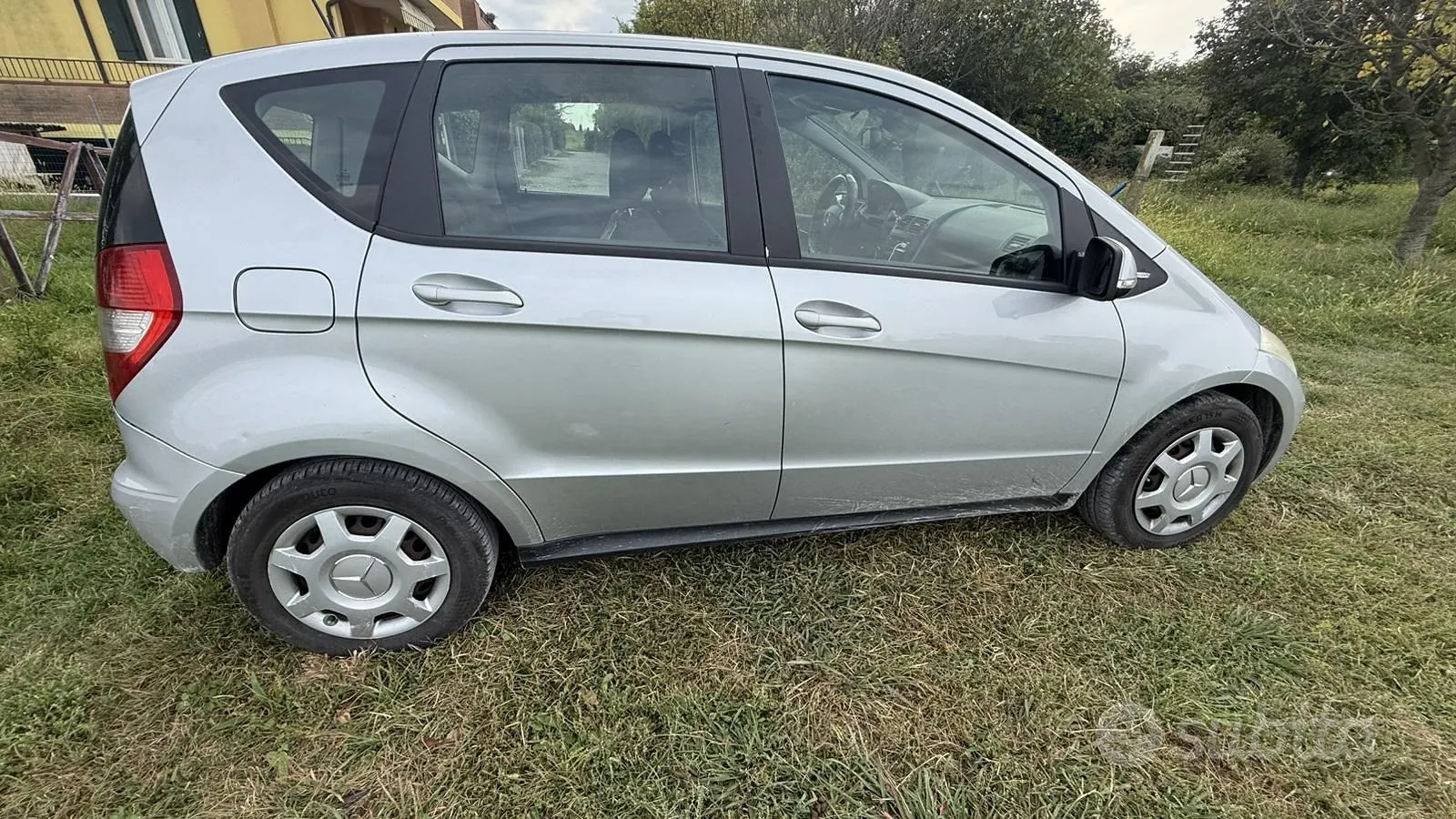 Mercedes-Benz A-Class 2010 photo 2