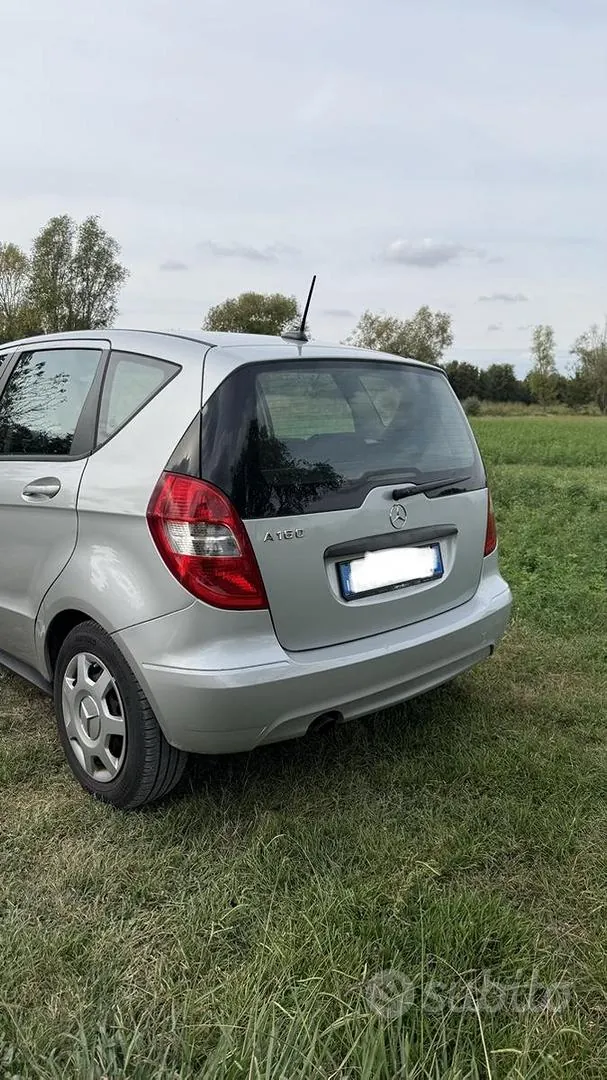 Mercedes-Benz A-Class 2010 photo 3