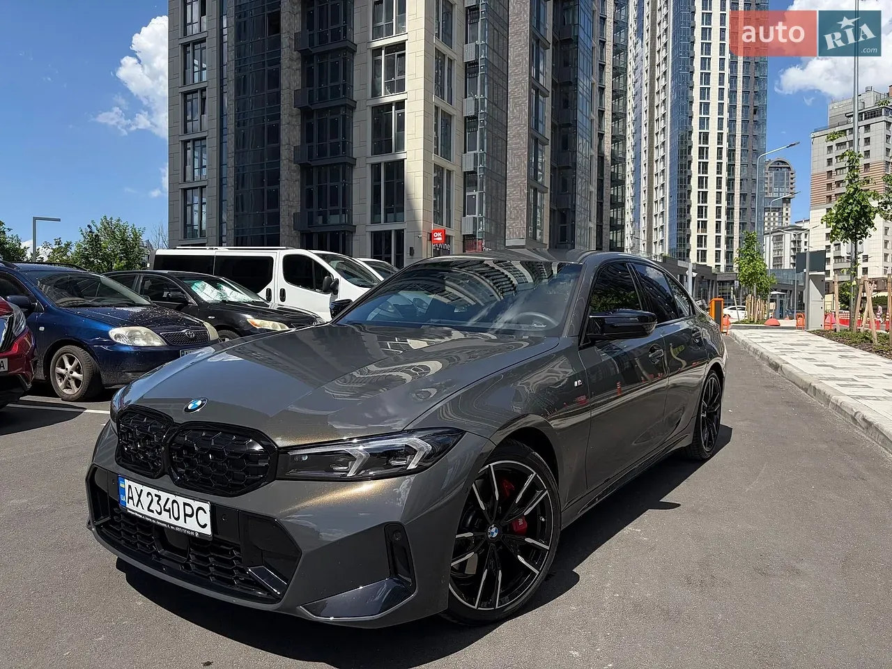 BMW 3 Series 2025 photo 2