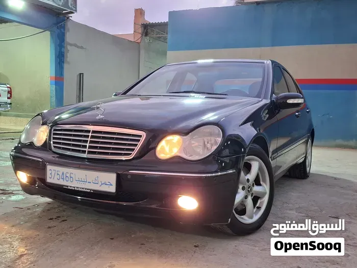 Mercedes-Benz C-Class 2004 photo 3