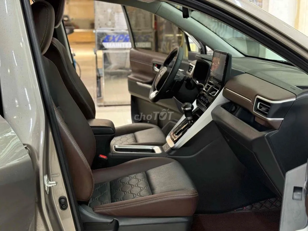 Toyota Innova Cross 2024 photo 5