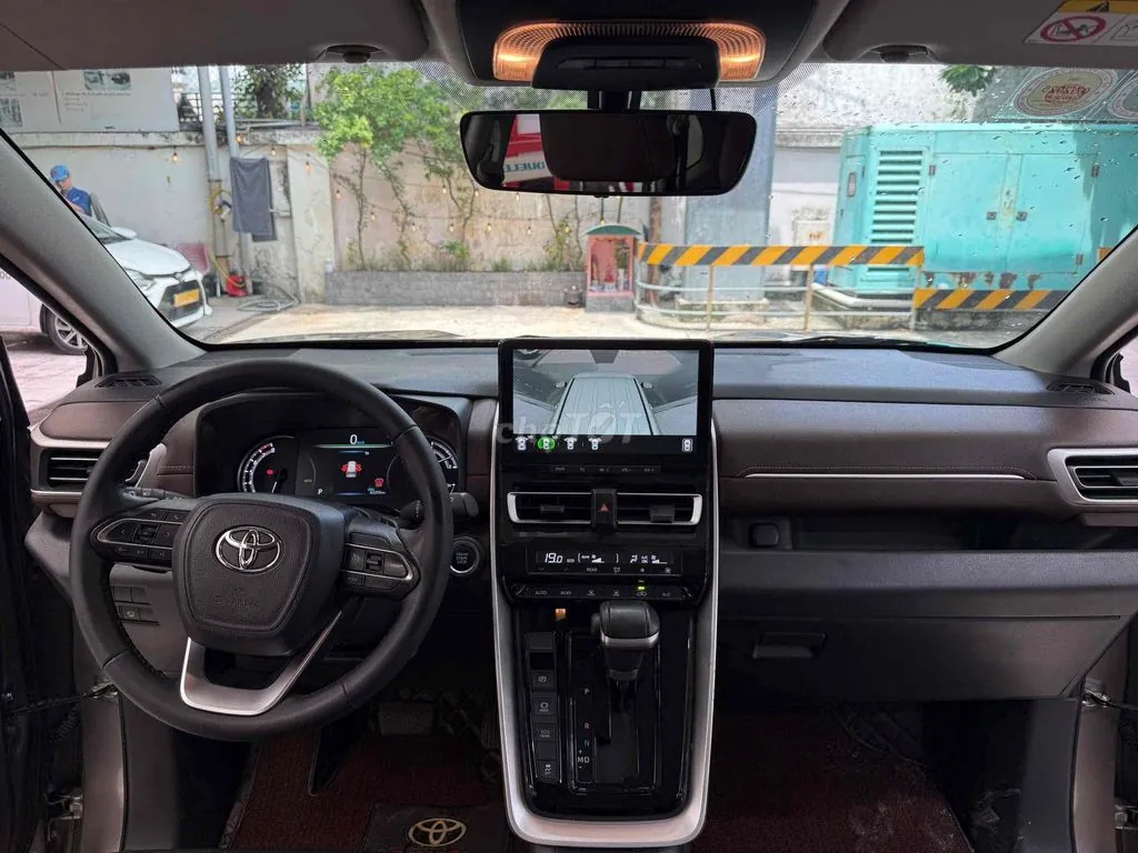 Toyota Innova Cross 2024 photo 4