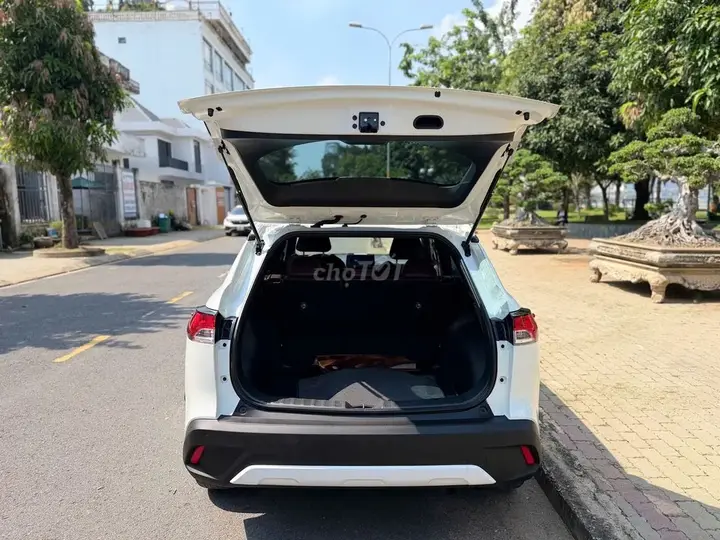Toyota Corolla Cross 2024 photo 2