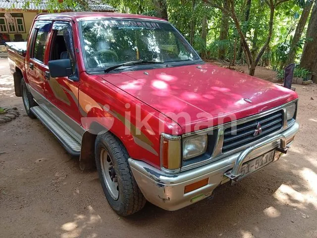 Mitsubishi L200 1990 photo 4