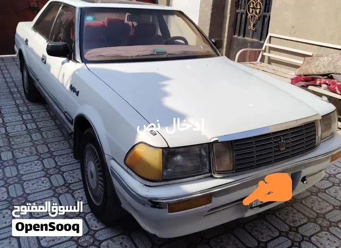 Toyota Crown 1991 photo 3