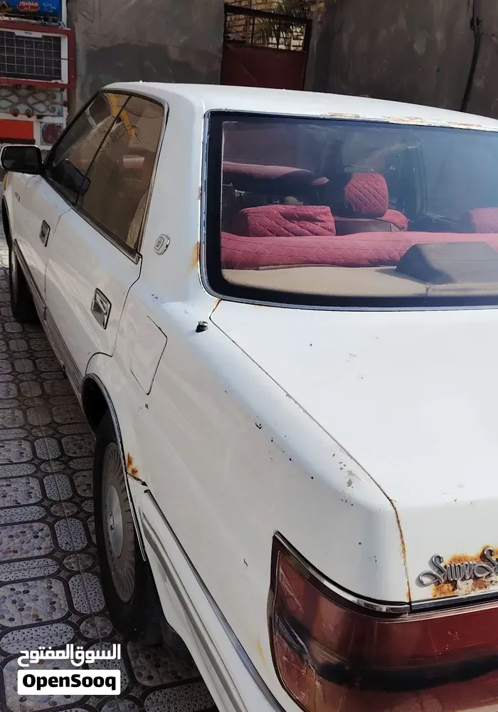 Toyota Crown 1991 photo 4