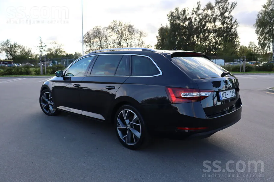 Skoda Superb 2018 photo 5