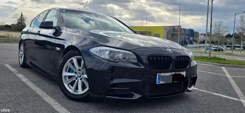 BMW 5 Series 2011 photo 2