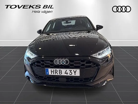 Audi A3 2027 photo 2