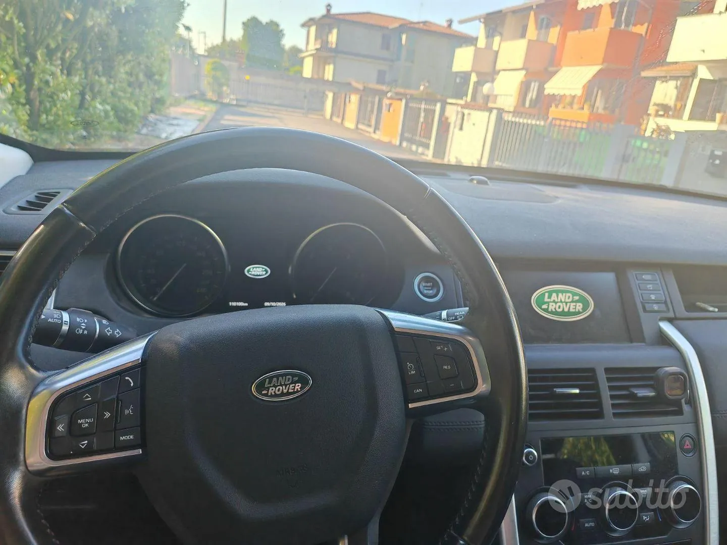 Land Rover Discovery Sport 2018 photo 4