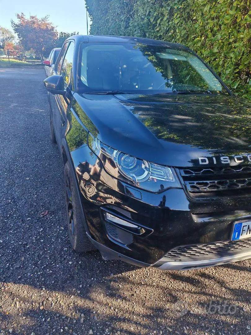 Land Rover Discovery Sport 2018 photo 5