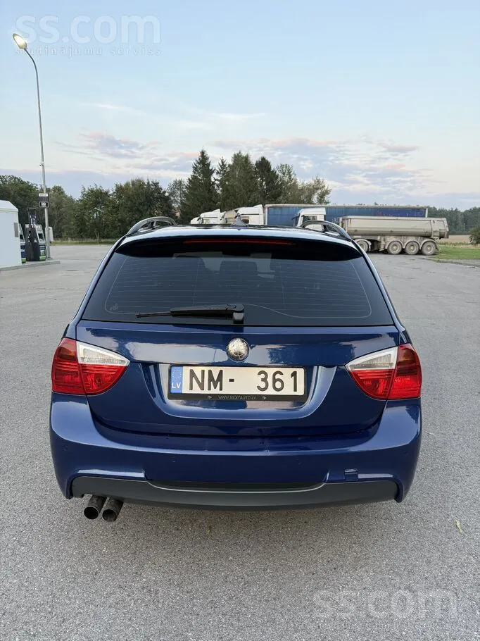 BMW 325 2008 photo 5