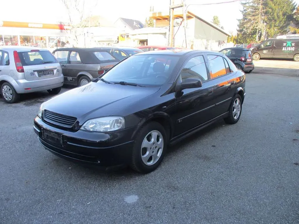 Opel Astra 2002 photo 2