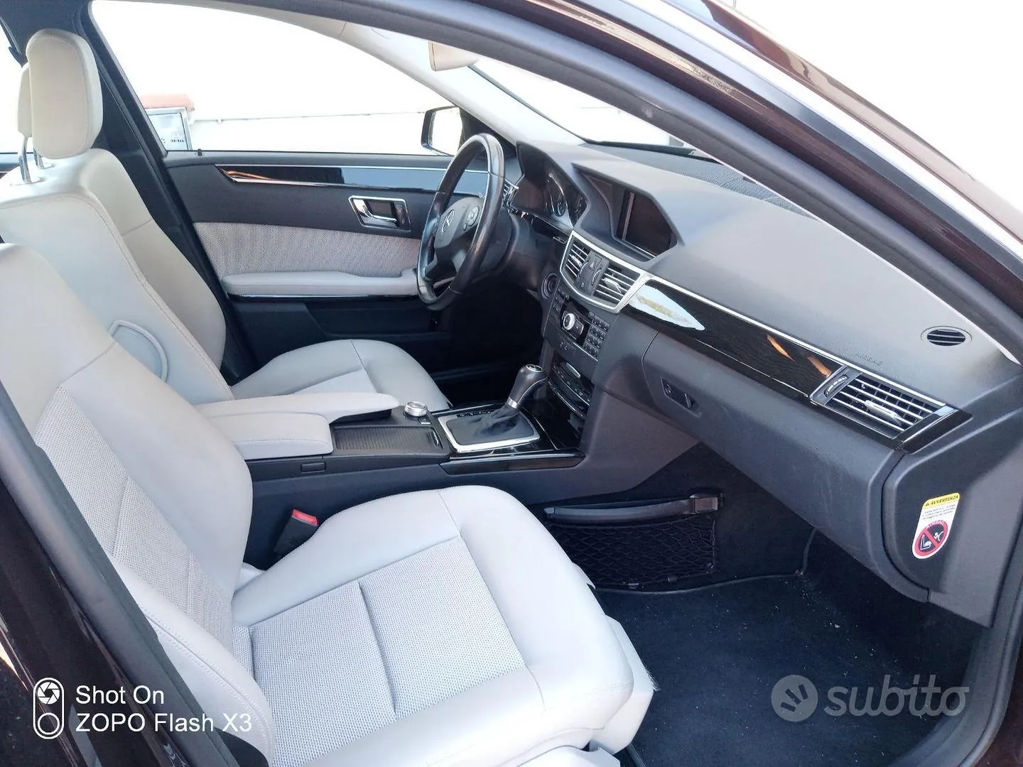 Mercedes-Benz E250 2010 photo 4