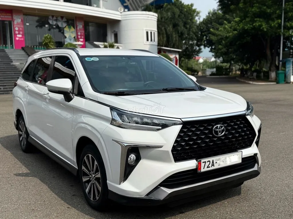 Toyota Veloz 2023 photo 2