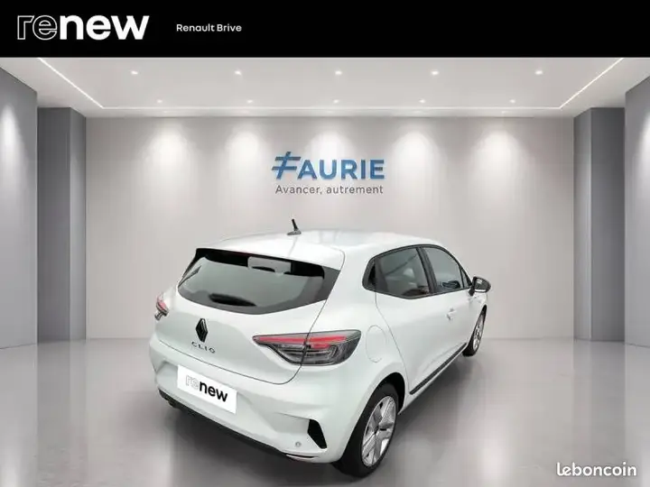 Renault Clio 2023 photo 5