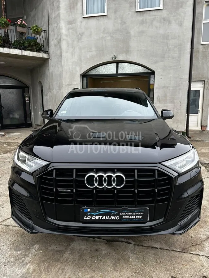 Audi Q7 2021 photo 3