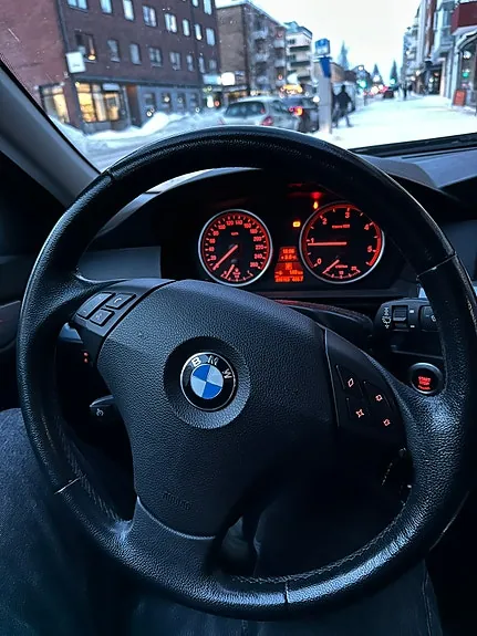 BMW 520D 2010 photo 4