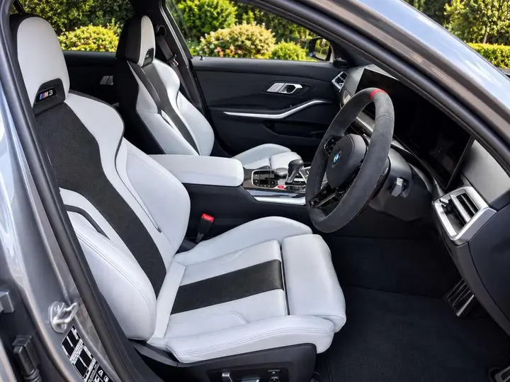 BMW M3 2025 photo 3