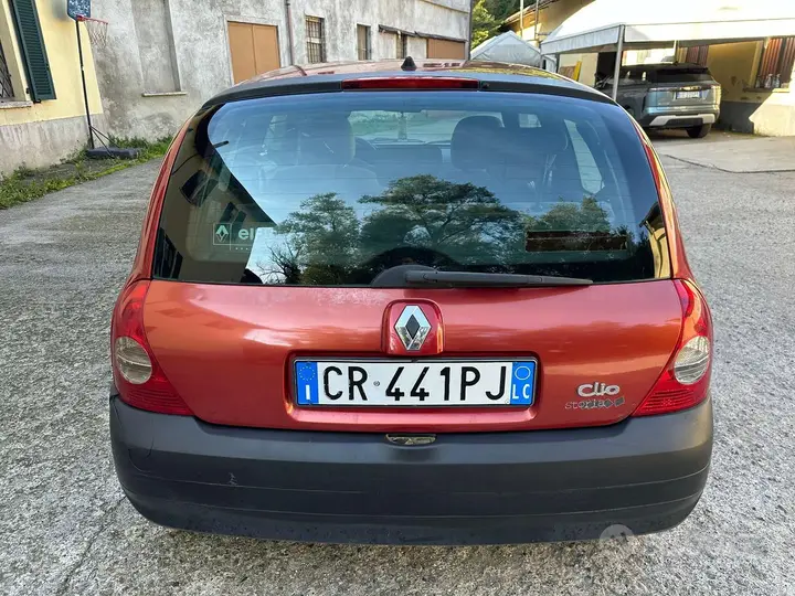 Renault Clio 2005 photo 4