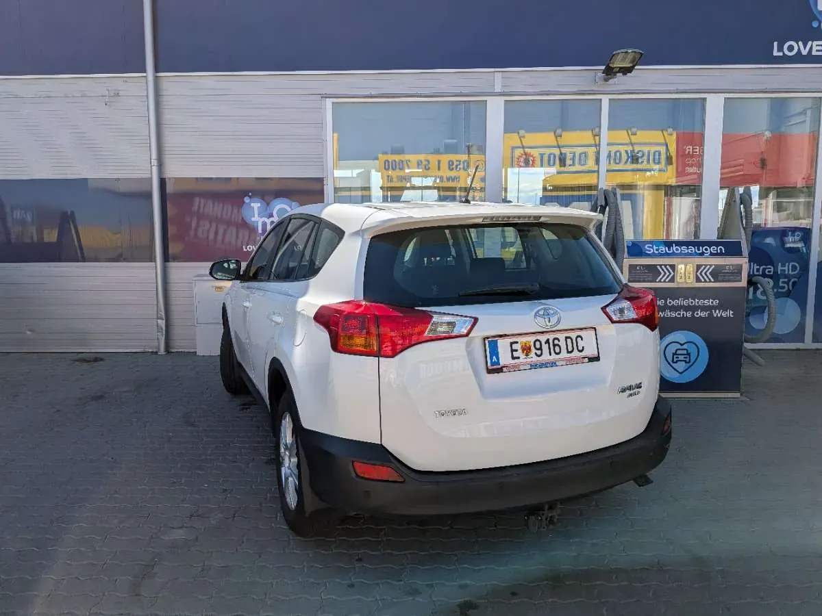 Toyota Rav4 2013 photo 3