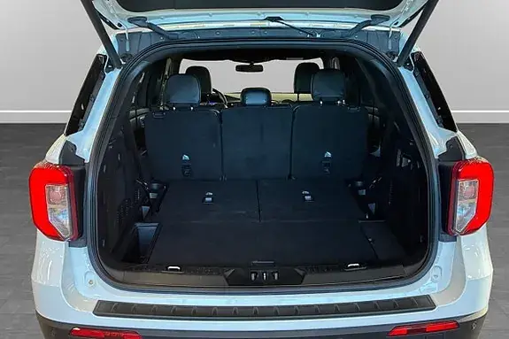 Ford Explorer 2022 photo 4