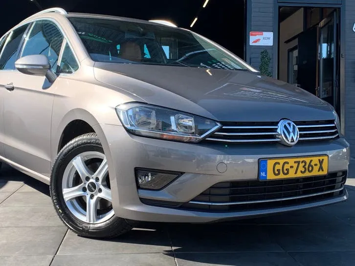 Volkswagen Golf Sportsvan 2015 photo 2