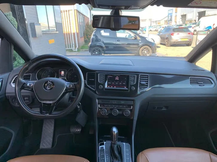 Volkswagen Golf Sportsvan 2015 photo 3