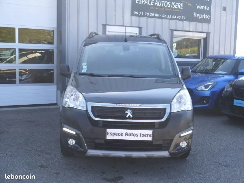 Peugeot Partner Tepee 2017 photo 2
